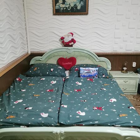Edit Vendeghaz Тисауйварош Номер фото